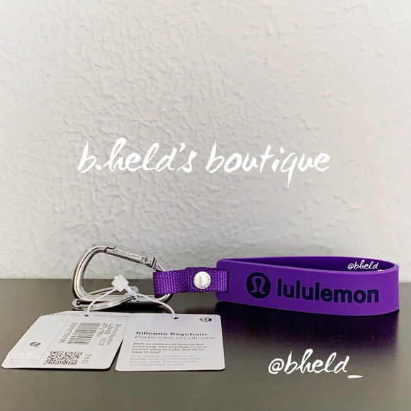 lululemon Silicone Keychain in Atomic Purple/True Navy One Size Brand New NWT - Picture 1 of 10
